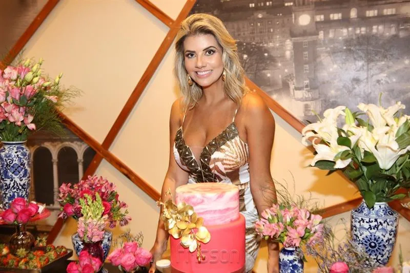 Parabéns para Anelisa Barreira