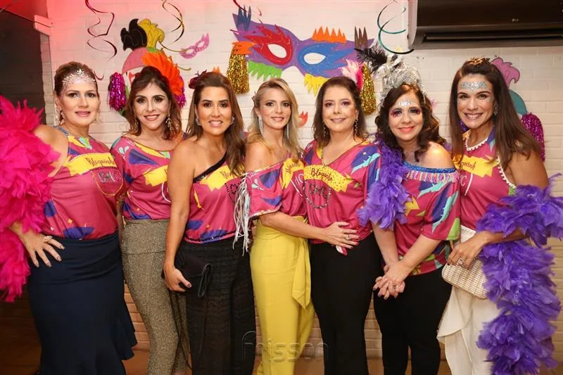 O agito do Bloquinho Chic