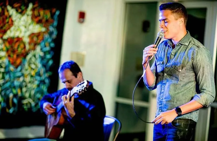 Música de Lessa em Miami