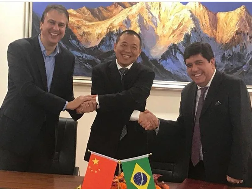 Camilo Santana une tecnologia e gestão para a saúde cearense