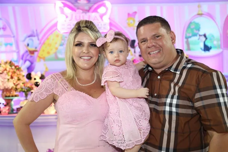 O primeiro aniversário de Júlia Santos