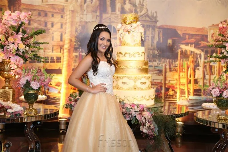 Os 15 anos de Luhara Matos