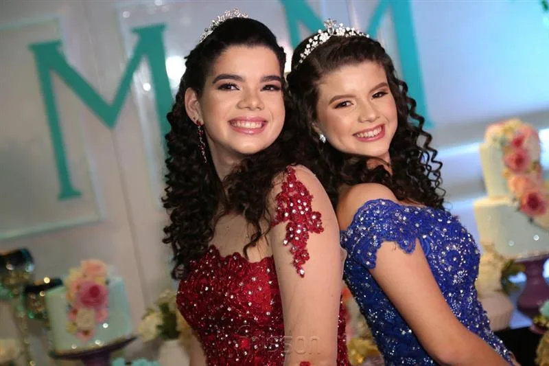 O baile debutante de Manuela e Marcela Souza de Assis