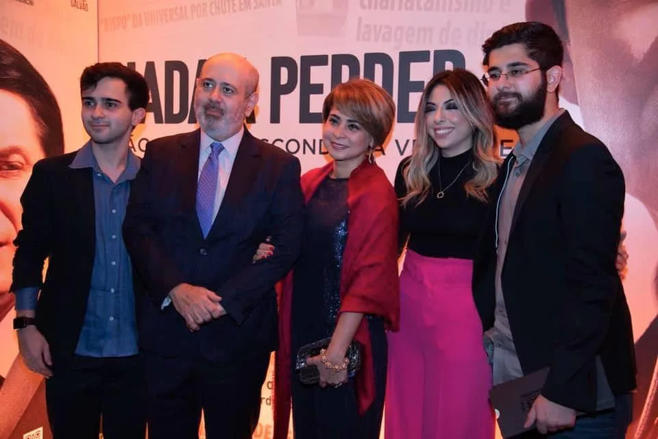 Personalidades assistem a "Nada a Perder 2"
