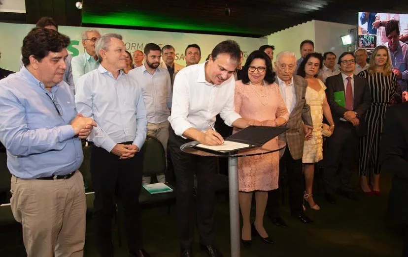 Camilo Santana lança Plataforma de Modernização da Saúde