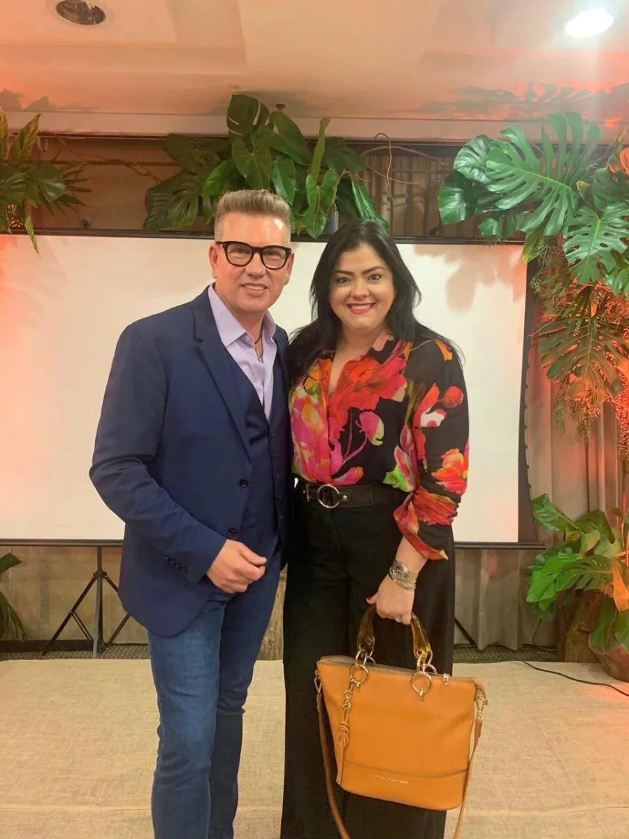 Viviane Almada prestigia encontro nacional da Jorge Bischoff