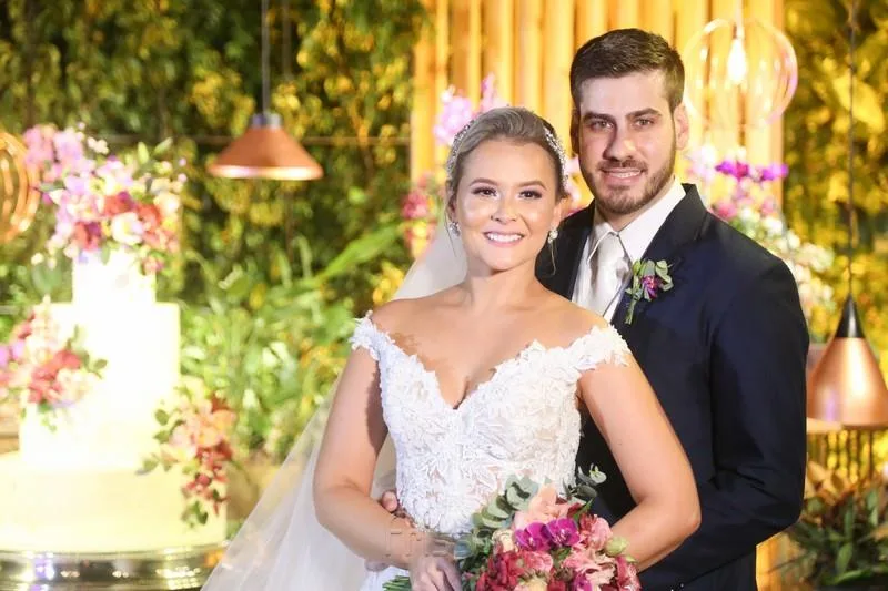 Suzane Tavares e Evaldo Cavalcante, enfim, casados