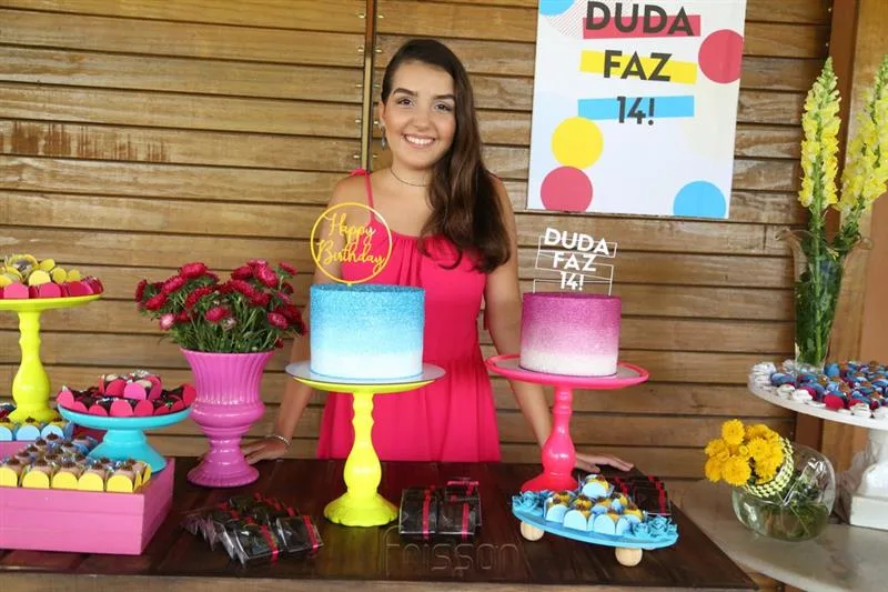 Maria Eduarda Siqueira faz 14