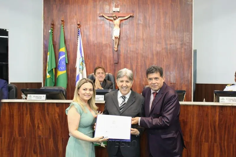 Ângelo Oliva recebe Título de Cidadão de Fortaleza