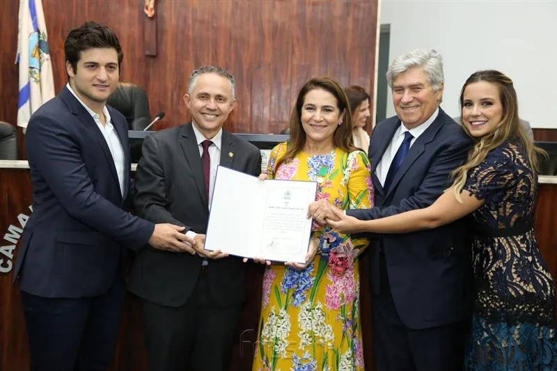 Patrícia Macêdo recebe Medalha Ayrton Senna