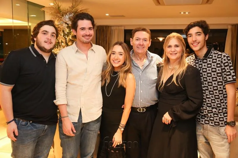 Morgana e Ivens Júnior celebram Natal em família