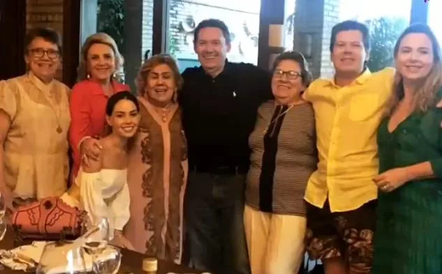 Brindando a nova idade