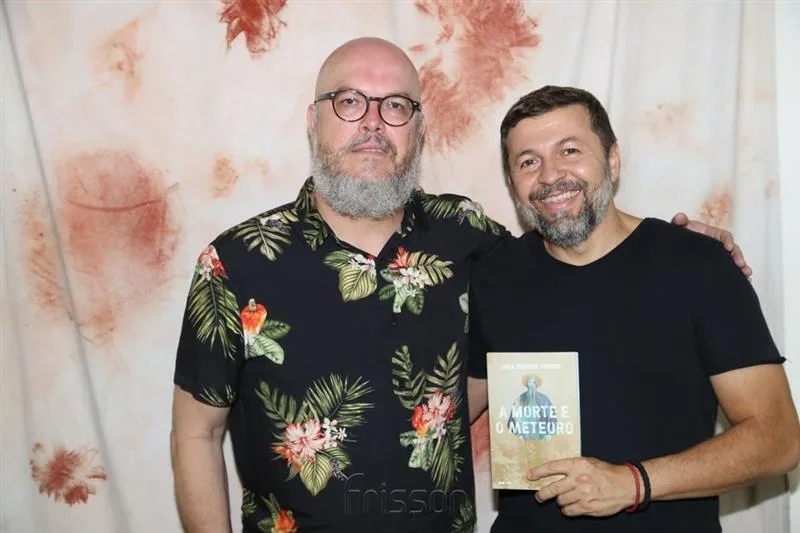 Lançamento do livro "A morte e o meteoro"