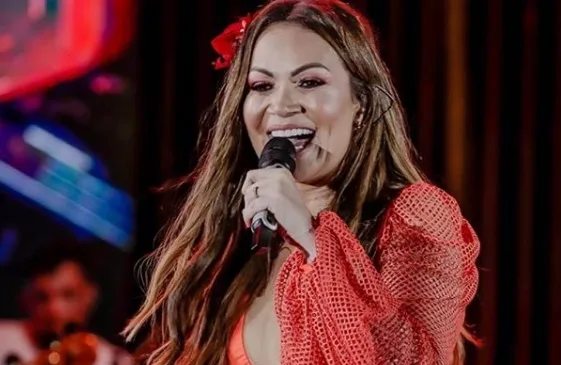 A apoteose do forró com Solange Almeida