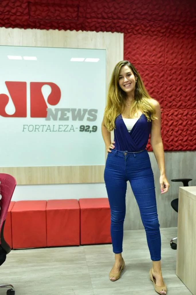 Pamela Magalhães ao vivo na Jovem Pan News
