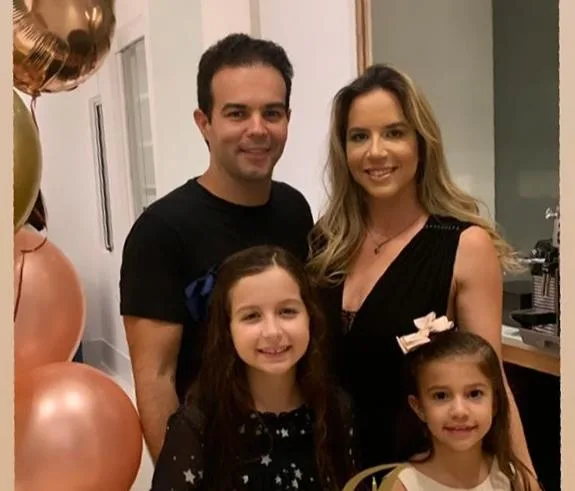 Surprise para Isabela Barros Leal