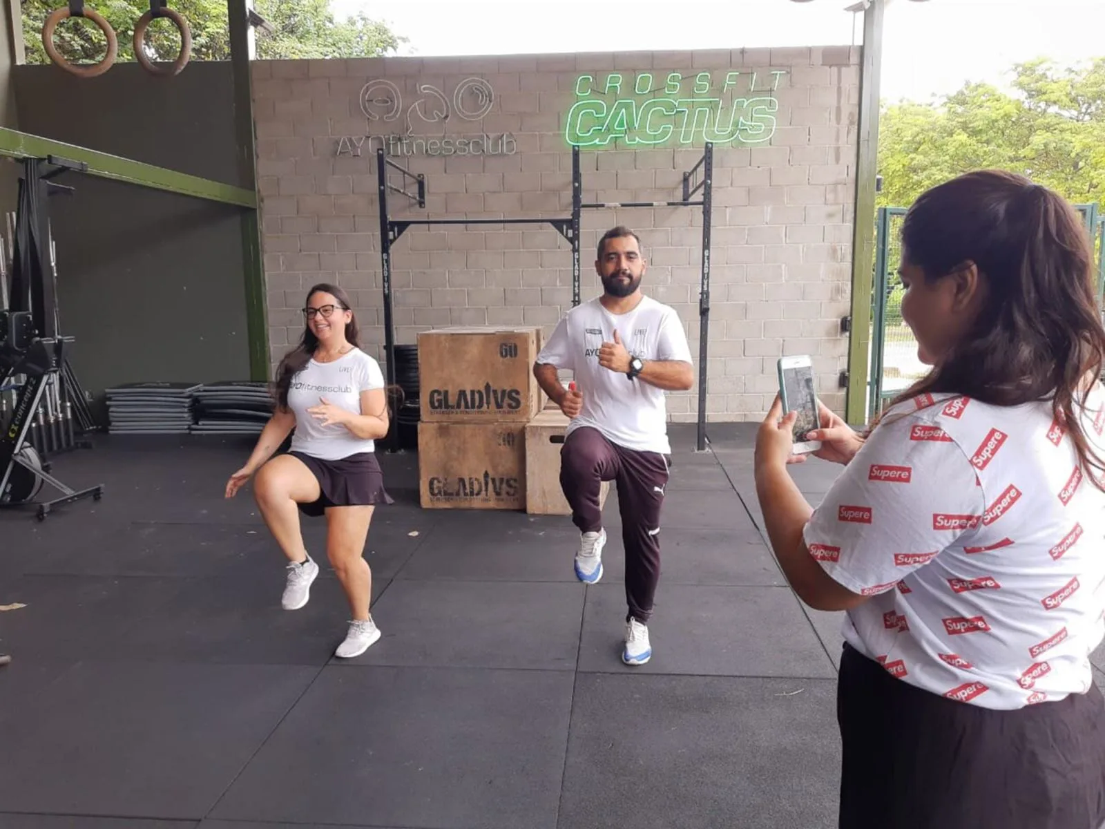 AYO Fitness Club transmitirá aula ao vivo e terá vídeos