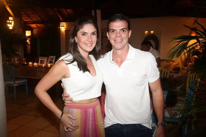Médicos participam da campanha Fique em Casa