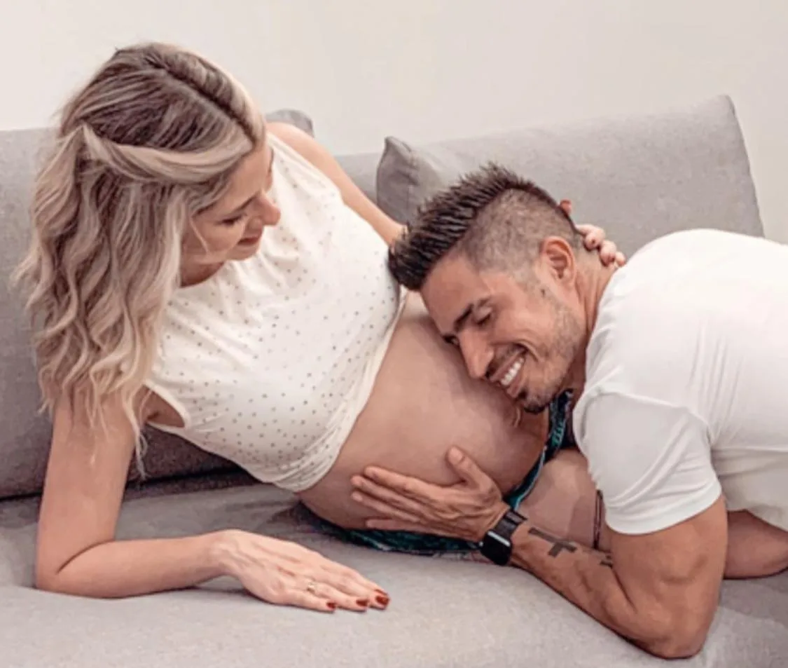 Ivo Brown comemora o nascimento da primeira filha