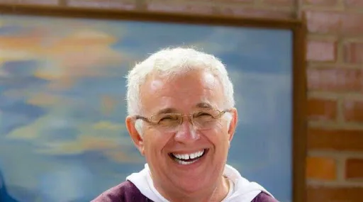 Padre Airton Freire precisa da nossa ajuda