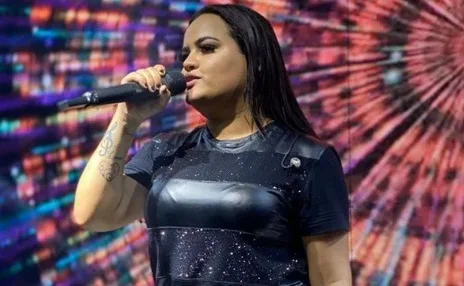 Mara Pavanelly lança ousada produção musical