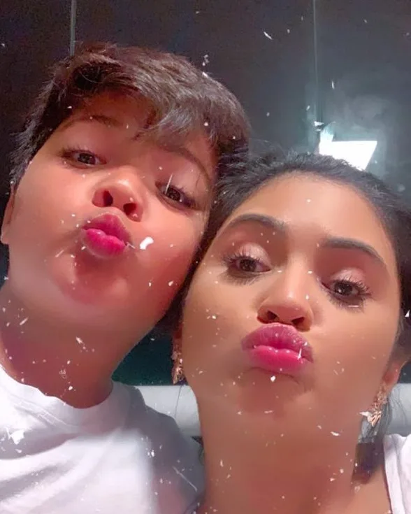 Mileide Mihaile se declara ao filho nas redes sociais
