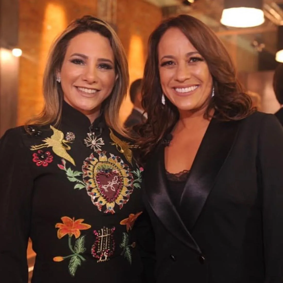 Gaída Dias recebe Renata Alves em live