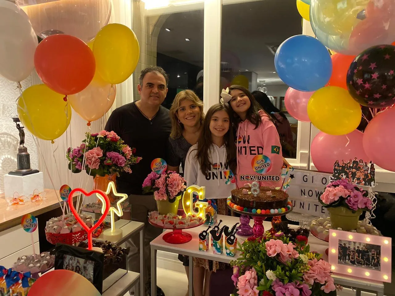 Giovanna Vieira ganha festa dupla de aniversário