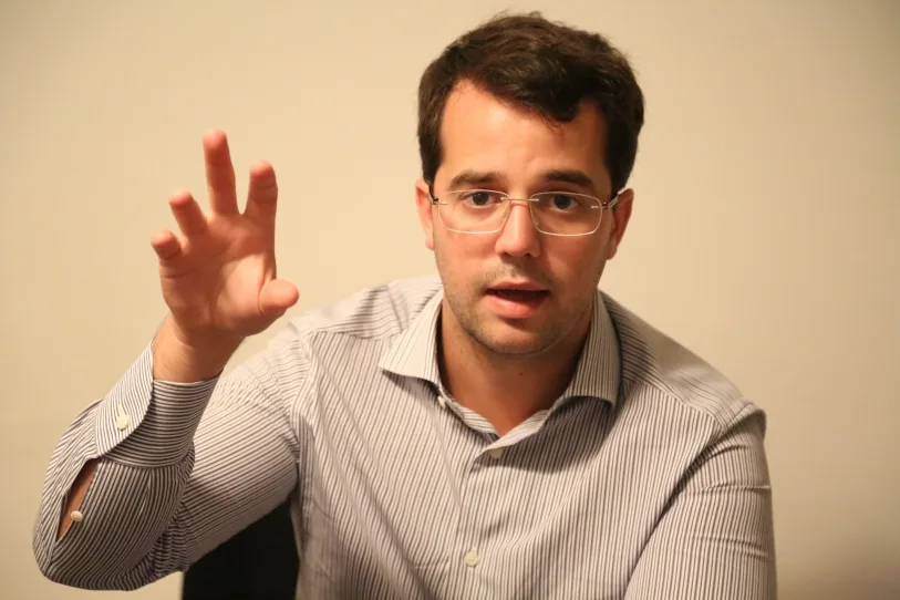 Filho de Sergio Cabral solta o verbo contra Eduardo Paes