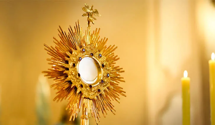 Corpus Christi: fiéis prestam homenagem