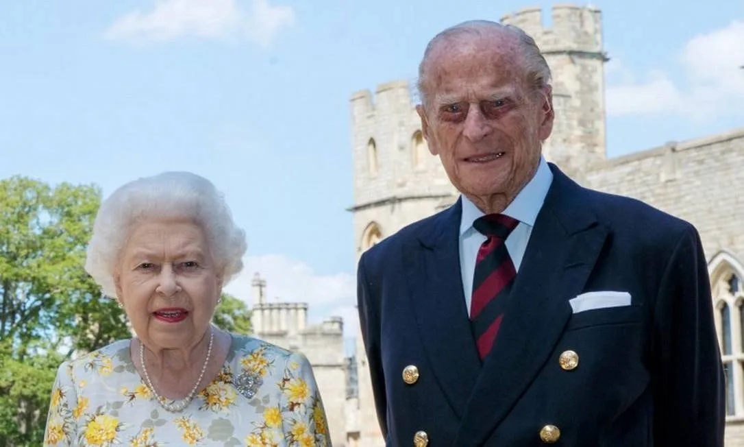 Príncipe Philip, esposo de Elizabeth, celebra 99 anos