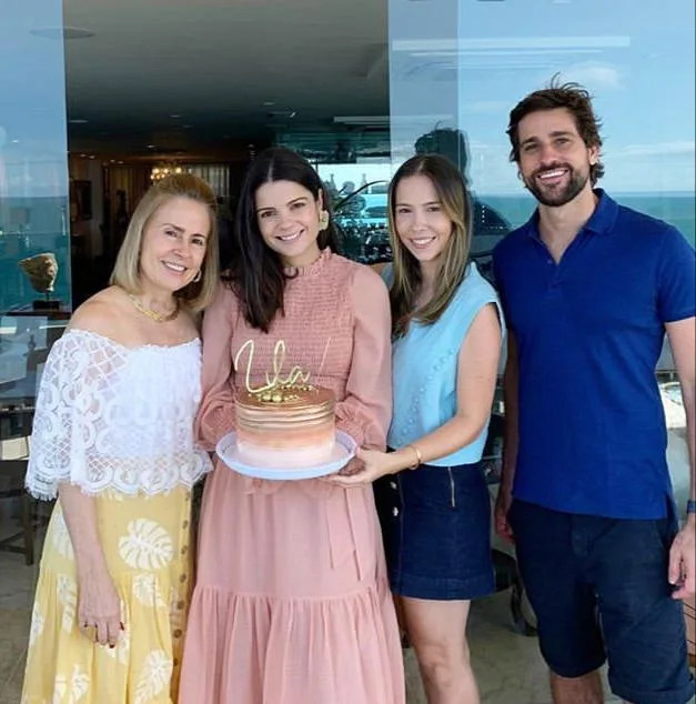 O B-day de Priscilla Becco