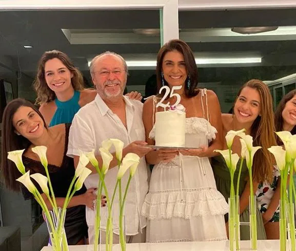 Rebecca e Cândido Albuquerque celebram Bodas de Prata