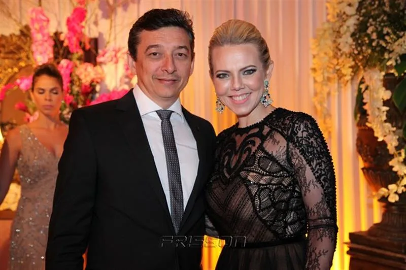Branca e Racine Mourão comemoram aprovação de Analiz em Medicina