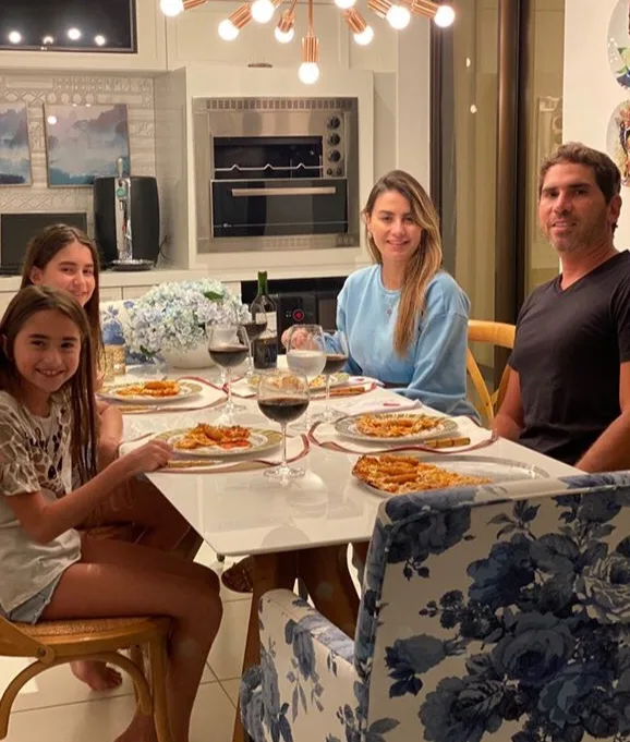 Dia Mundial da Pizza reuniu famílias em noite especial