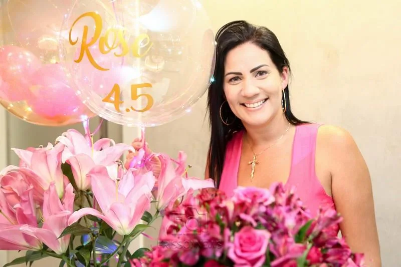 Rose Carneiro festeja aniversário no clima de Fortal