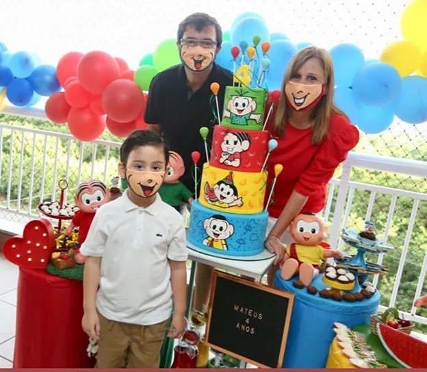 Adriana e Paulo Serra celebram os 4 anos de Mateus