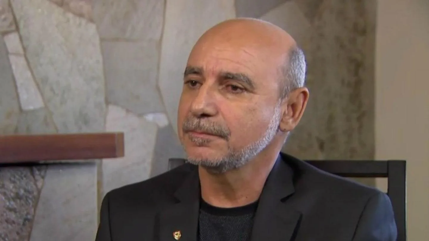 Ministro diz que Queiroz atuou arduamente para adulterar provas