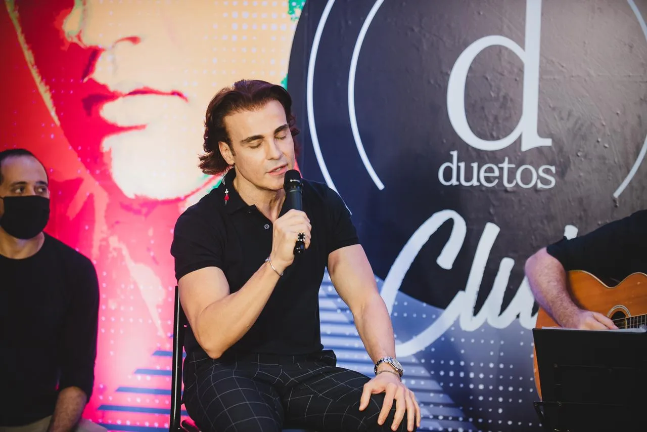 Duetos realiza show acústico em seu Especial Musicais 2