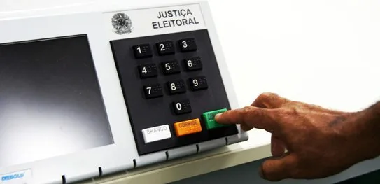 Pré-candidatos à Prefeitura de Fortaleza participam de lives para debater propostas