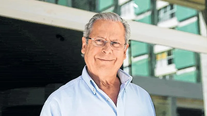 Com suspeita de câncer, José Dirceu faz cirurgia nos rins em SP
