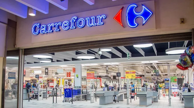 Carrefour limita compra por clientes em algumas de suas lojas devido à alta de preços