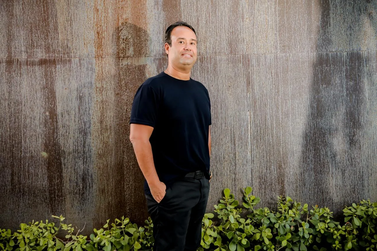 Raphael Joca inaugura casa de eventos inovadora