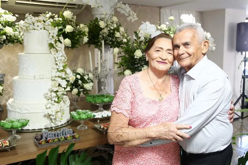 Terezinha Santana e Antônio Cordeiro celebram 60 anos de casados