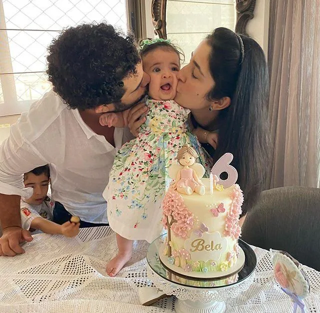 Mila Ary e Guilherme Becco festejam mesversário da filha Bela