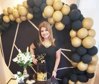 Decoradora Renata Iannini celebra aniversário em família