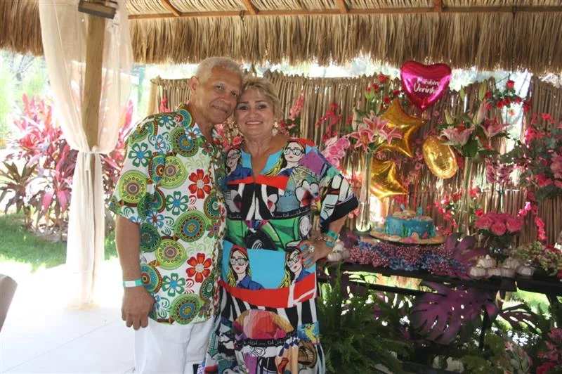 Vera Costa arma comemoração de aniversário no Cumbuco