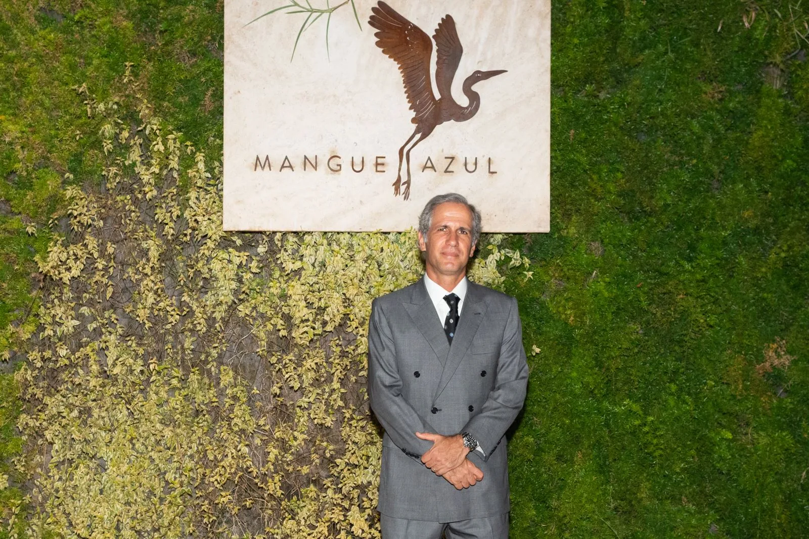 Chef André Bichucher inaugura restaurante Mangue Azul em evento para convidados