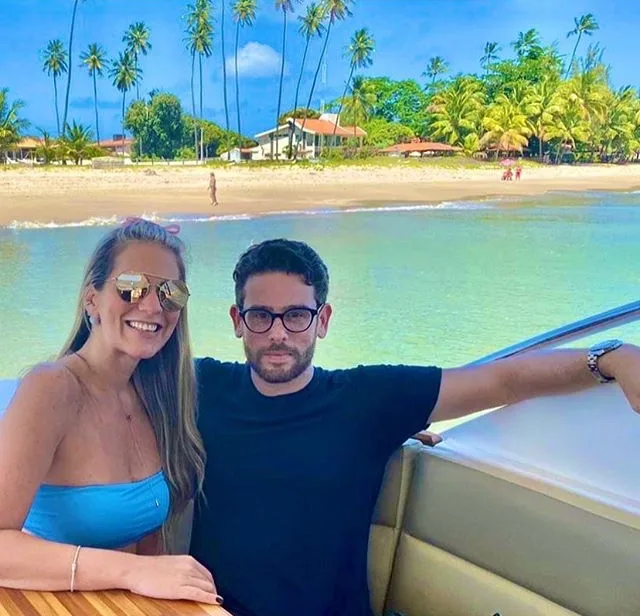 Mariana Dafonte e Felipe Bezerra vão casar no civil
