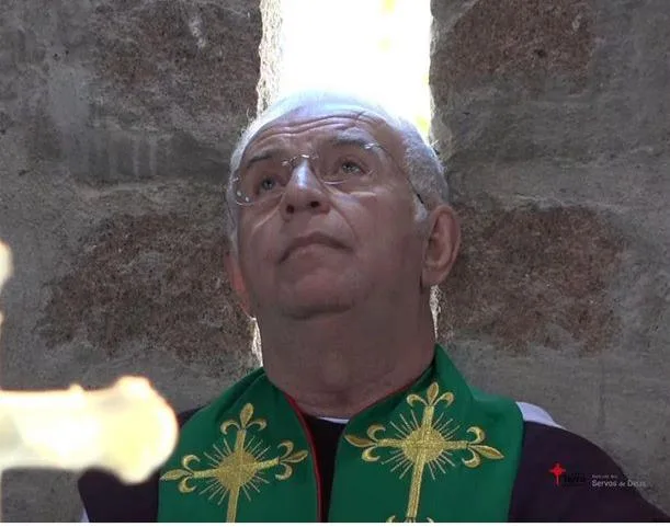 "Uma questão ética" por Padre Airton Freire